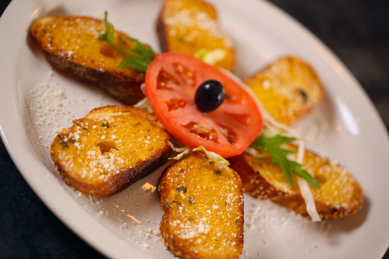 garlic bread